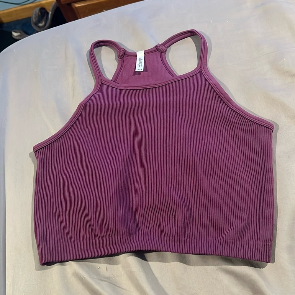 Alexander Jane V-neck Scoop Y neck in plum ! .